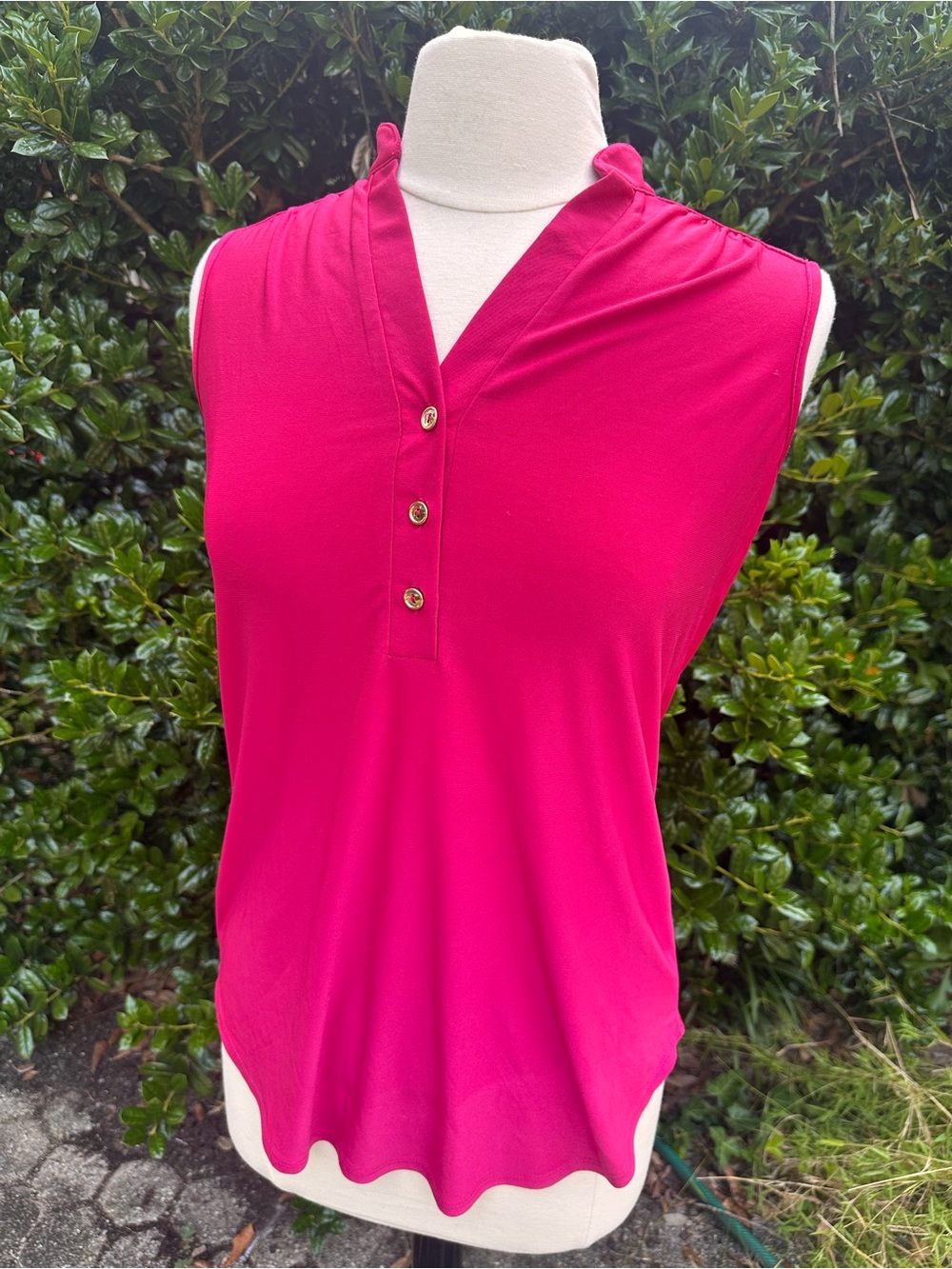 Y2k Sleeveless V-Neck Button Polo Top - Fuchsia Pink